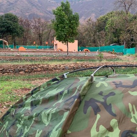 فيلا Gokul Agro Camping Wai بانتشجانى المظهر الخارجي الصورة